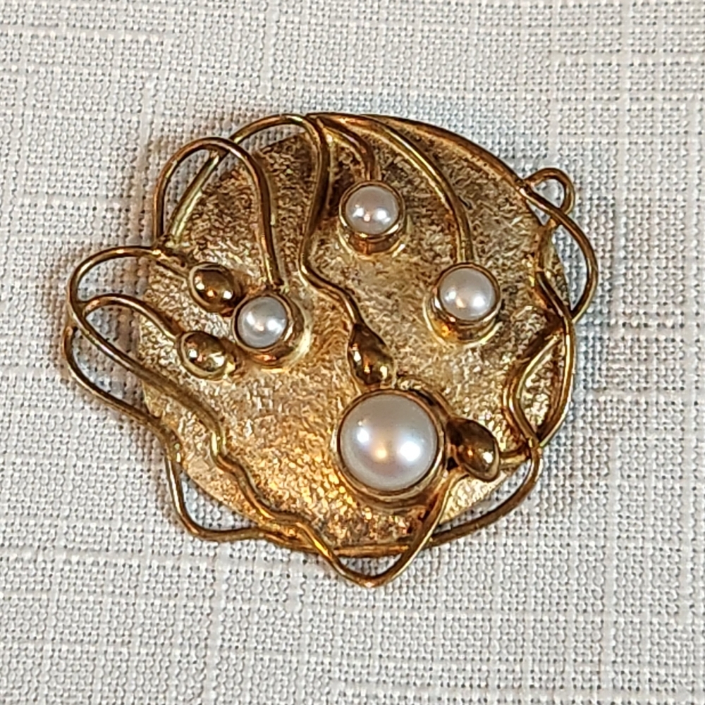 Vintage MICHOU Brooch With Freshwater Pearls
